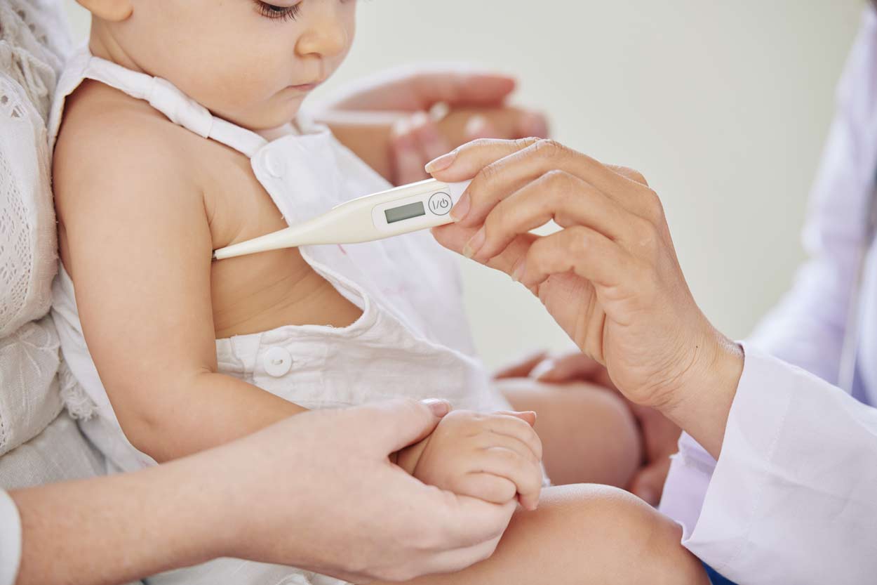 Thermomètre bébé et nourrisson : rectal, infrarouge sans contact